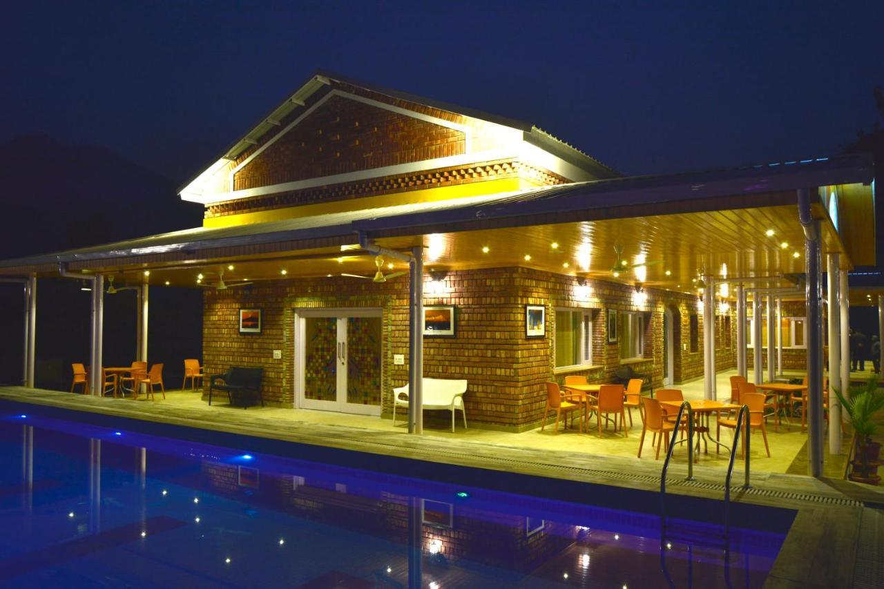 Rāipur Four Banyans Spirit & Nature Resort מראה חיצוני תמונה