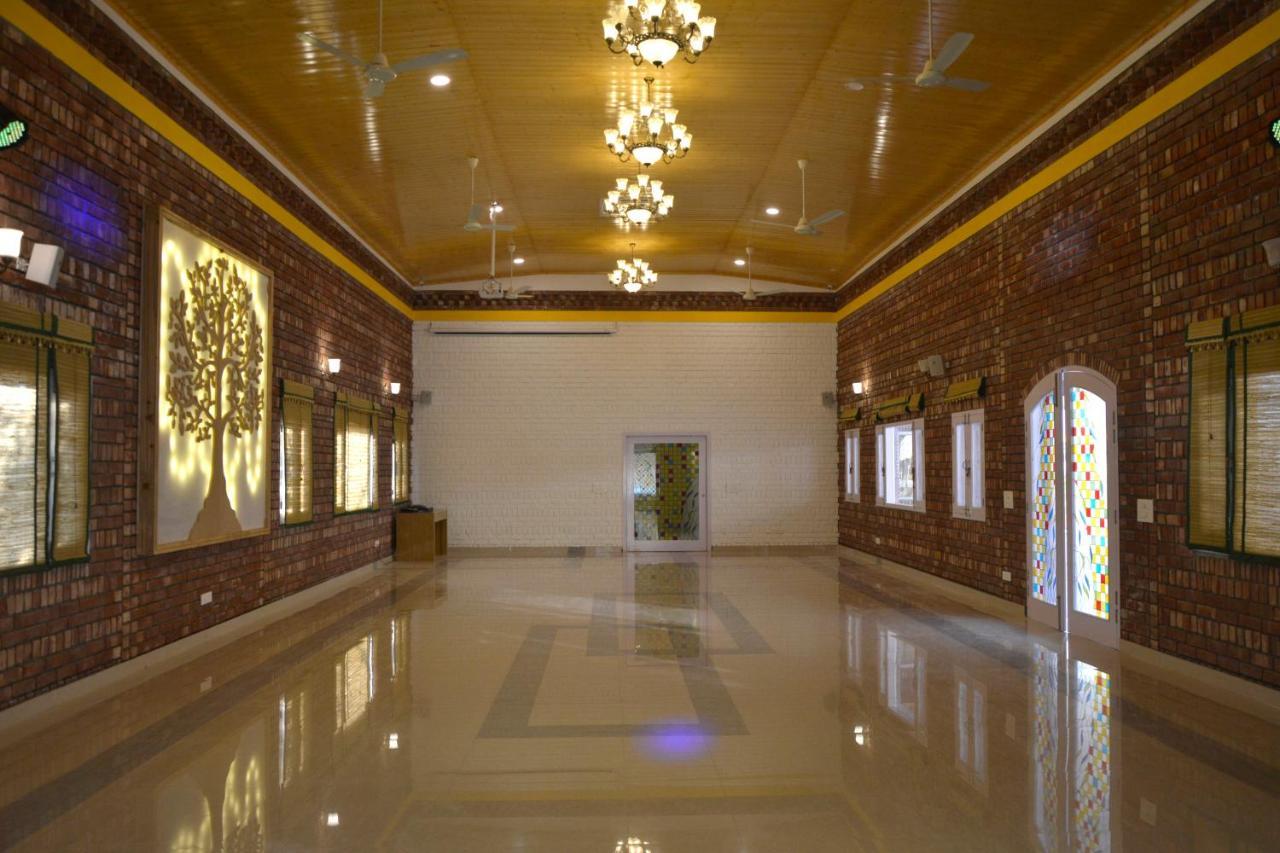 Rāipur Four Banyans Spirit & Nature Resort מראה חיצוני תמונה